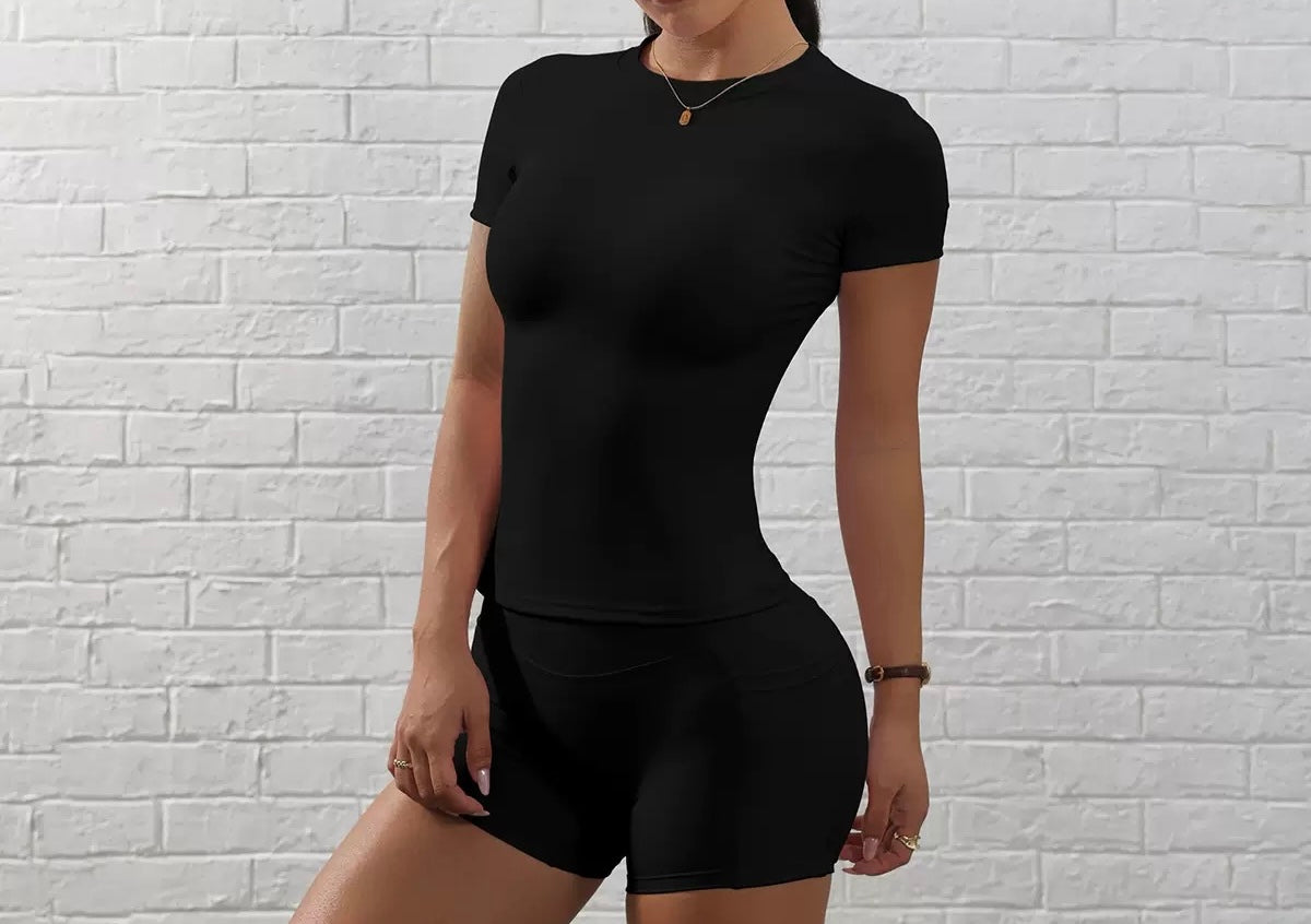Short-sleeved yoga shorts set