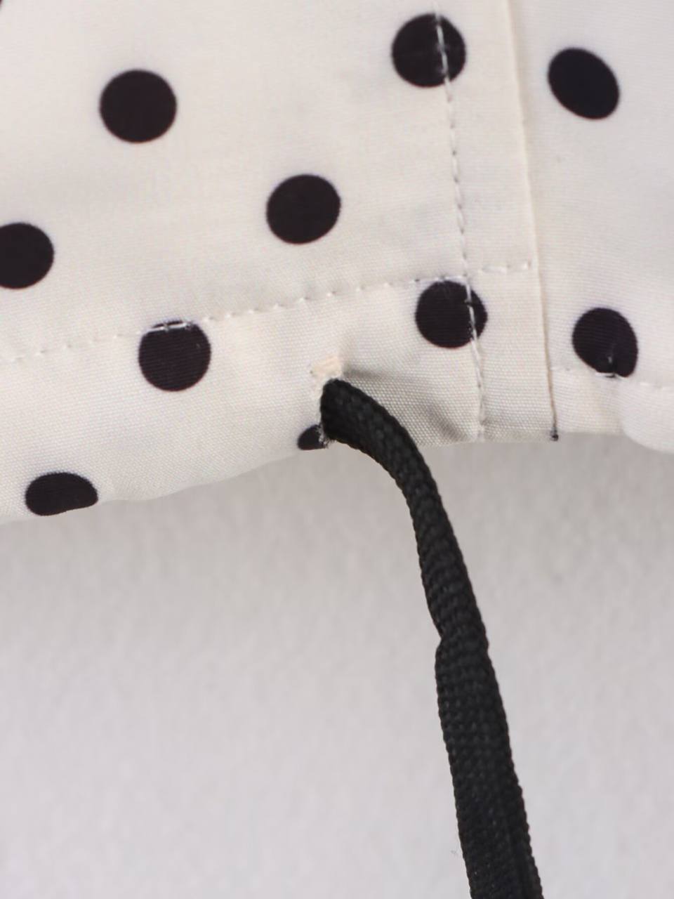 Ensemble à pois
