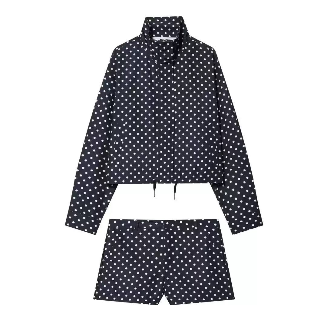 Ensemble à pois