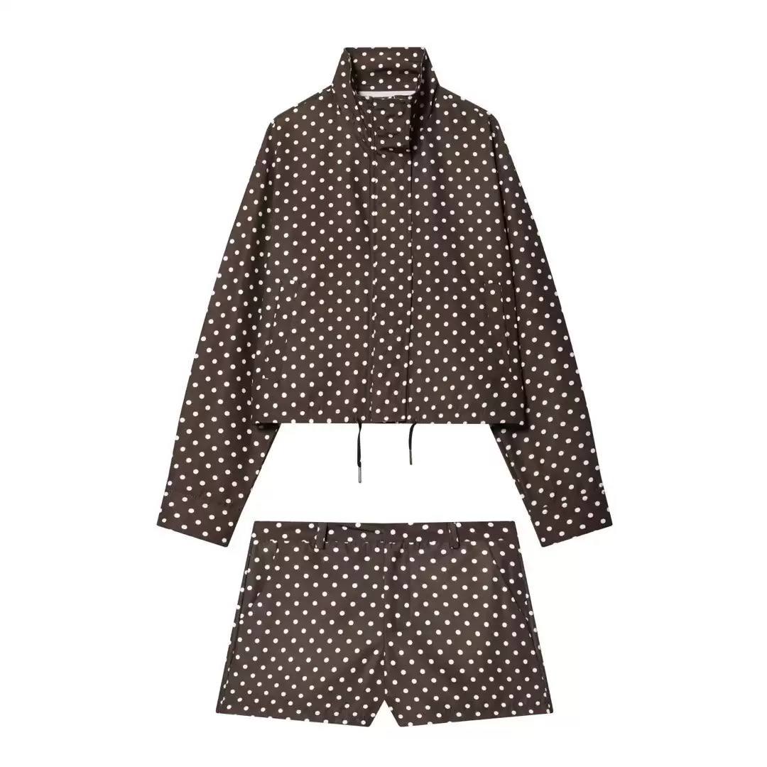 Ensemble à pois