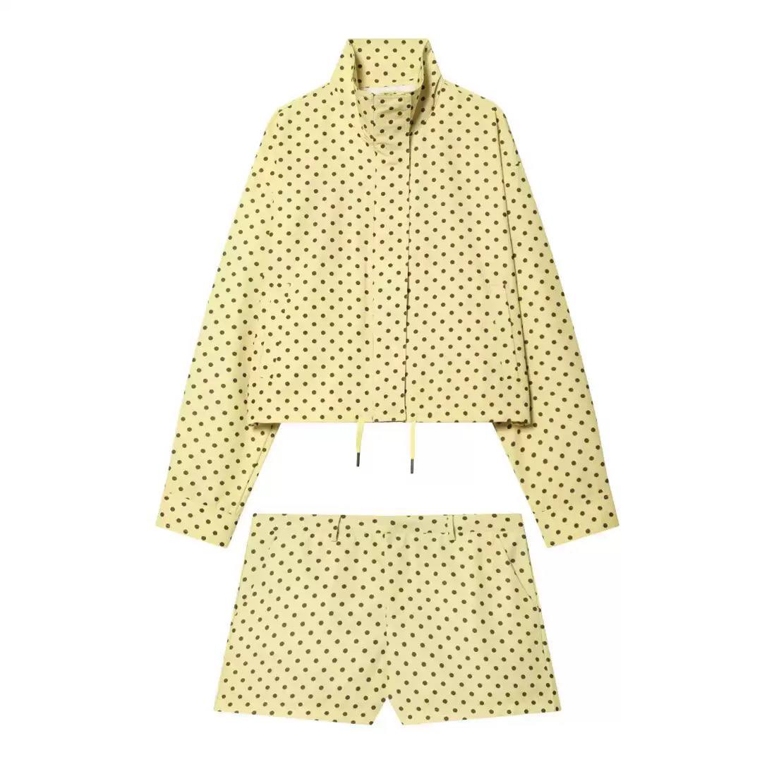 Ensemble à pois